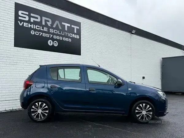 Used Dacia Sandero Ambiance 2018 Blue Hatchback