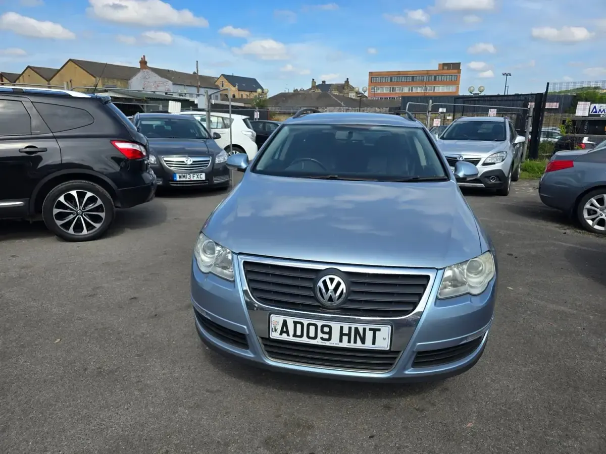 Usado VW Passat Highline 2009 Azul Carrinha