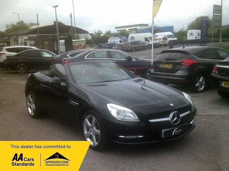 Black Used 2012 Mercedes SLK250 Cabriolet | £6,495 (A bit pricey) - Image 1/4