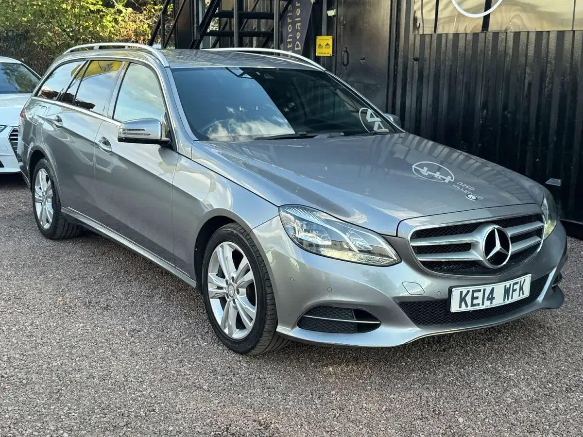 Used Mercedes E220 SE 2014 Silver Estate