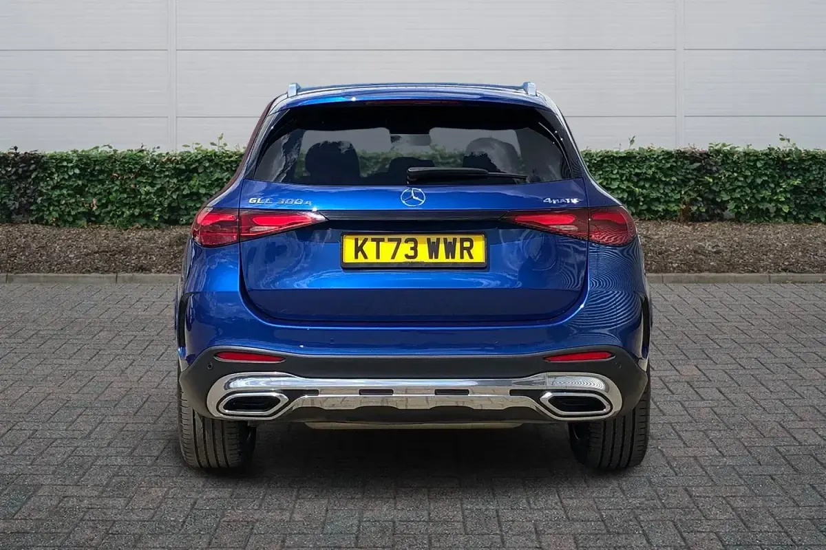 Used Mercedes GLC300e AMG line 2023 Blue SUV
