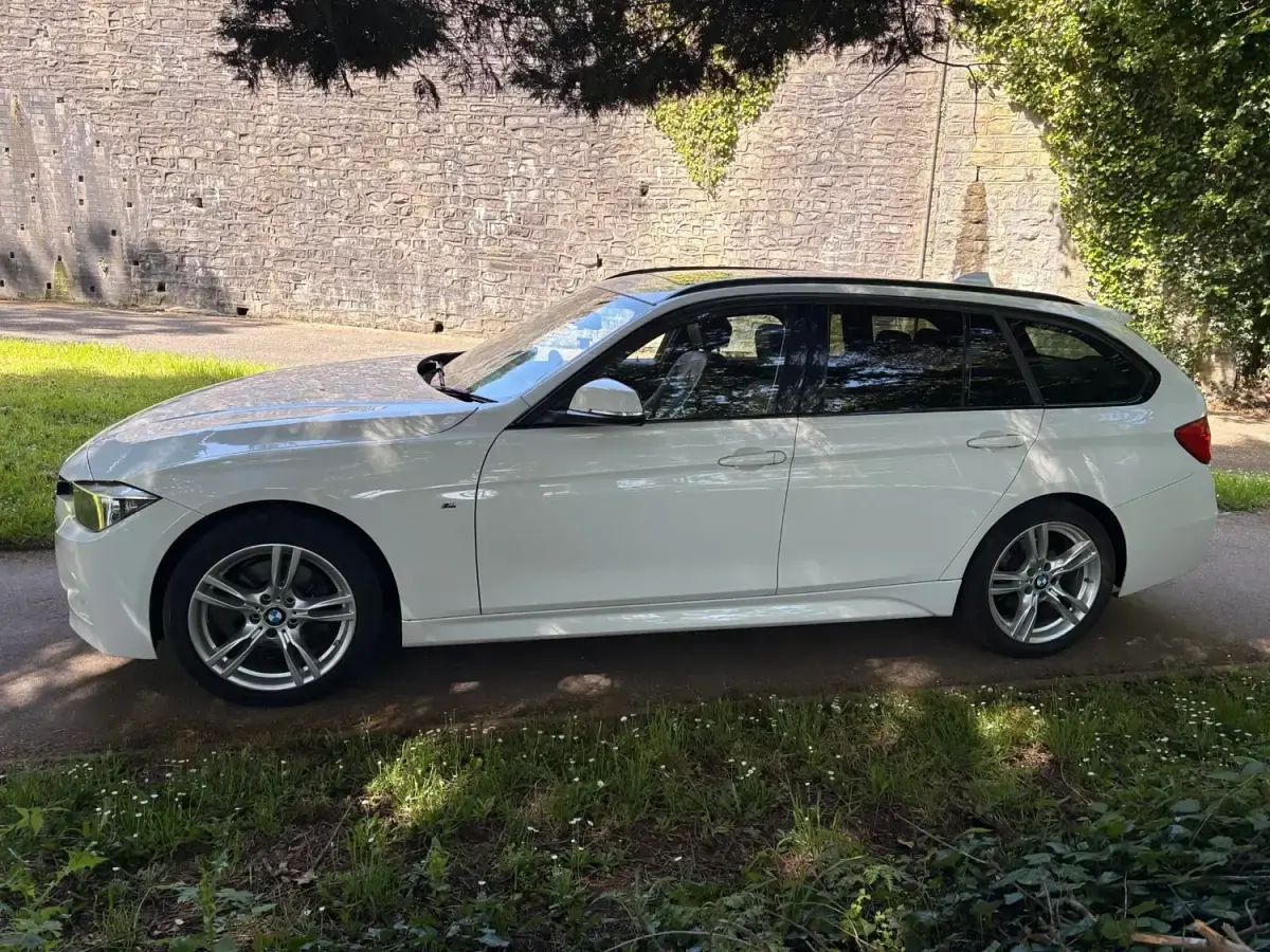 Usado BMW 320 M Sport 2014 Blanco Familiar