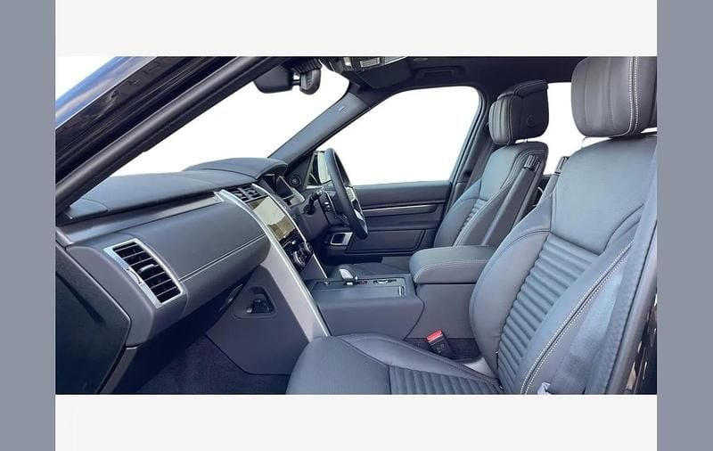 Used Land Rover Discovery 5 350 HP (257 kW) 2026 Black SUV