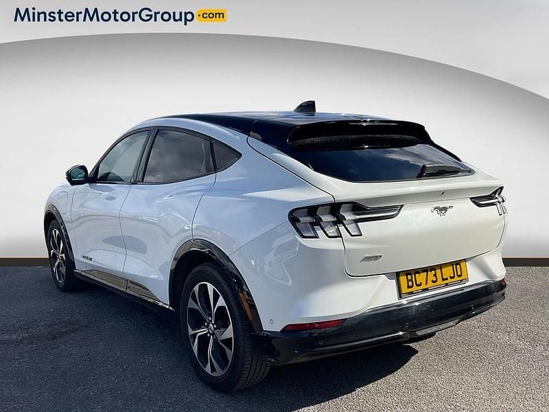 Used Ford Mustang Extended Range 351 HP (258 kW) 2024 White Hatchback