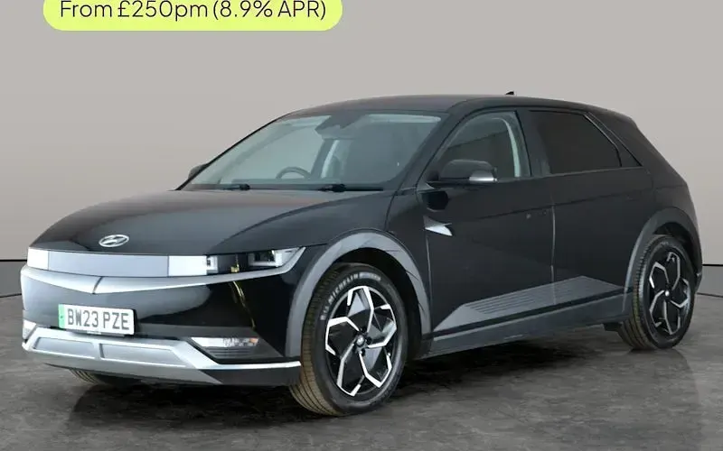 Used Hyundai Ioniq SE 125 kW (170 HP) 2023 Hatchback