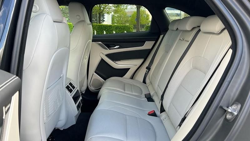 Used Jaguar F-Pace R-Dynamic 300 HP (220 kW) 2024 Black SUV