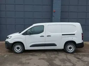New Citroën Berlingo 100 HP (73 kW) 2026 White MPV