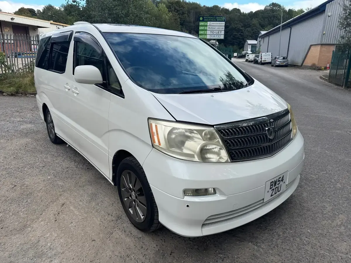 Used Toyota Alphard 2005 White MPV