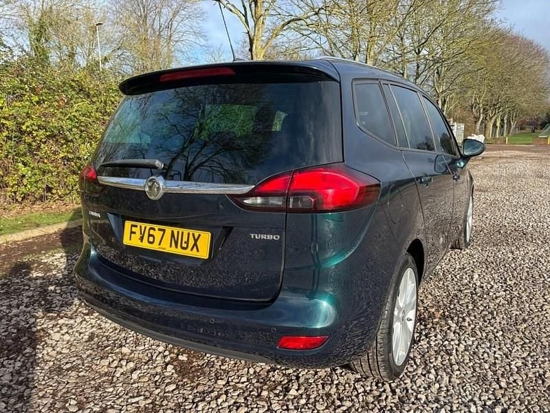 Used Vauxhall Zafira Tourer SRi 140 HP (102 kW) 2017 Green MPV