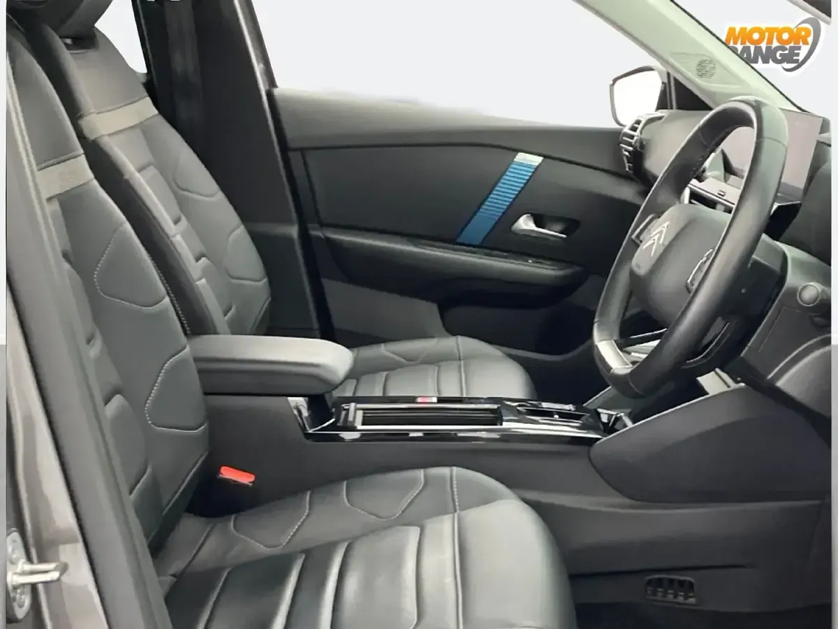 Used Citroën e-C4 Shine 100 kW (136 HP) 2023 Grey Hatchback