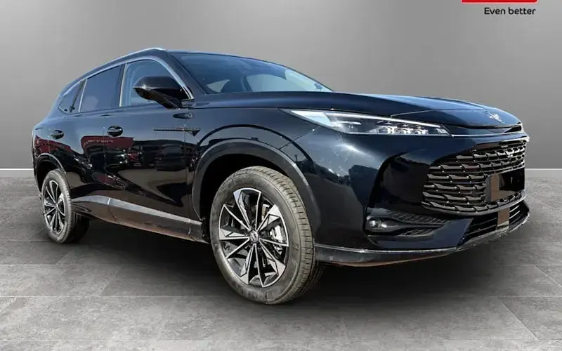 Used MG HS SE 170 HP (125 kW) 2026 SUV