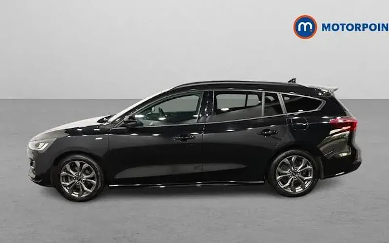 Used Ford Focus ST-Line 155 HP (114 kW) 2023 Black Estate