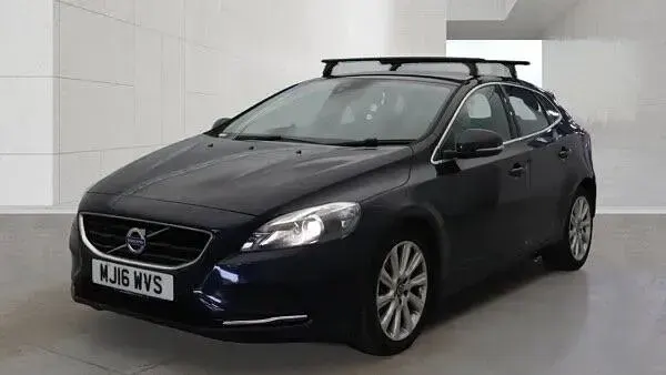 Used Volvo V40 SE Lux 2016 Blue Hatchback