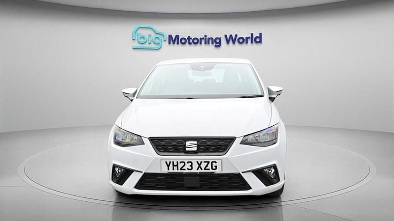 Used Seat Ibiza SE 95 HP (69 kW) 2023 White Hatchback
