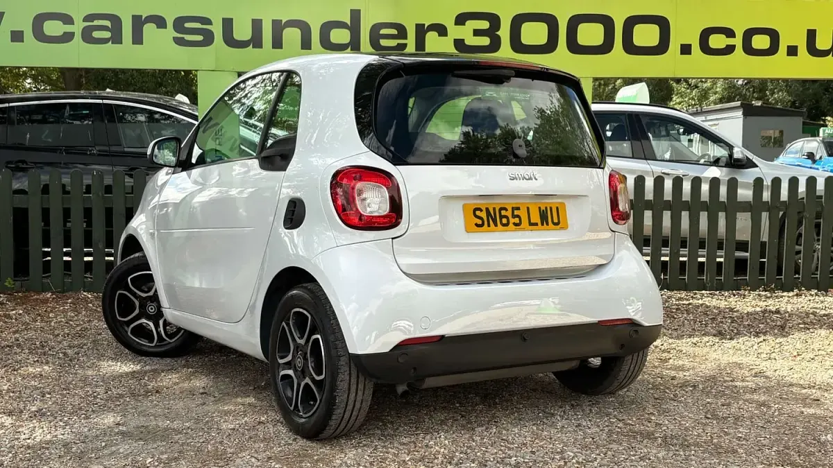 Used Smart ForTwo Coupé Premium 90 HP (66 kW) 2015 White Coupe
