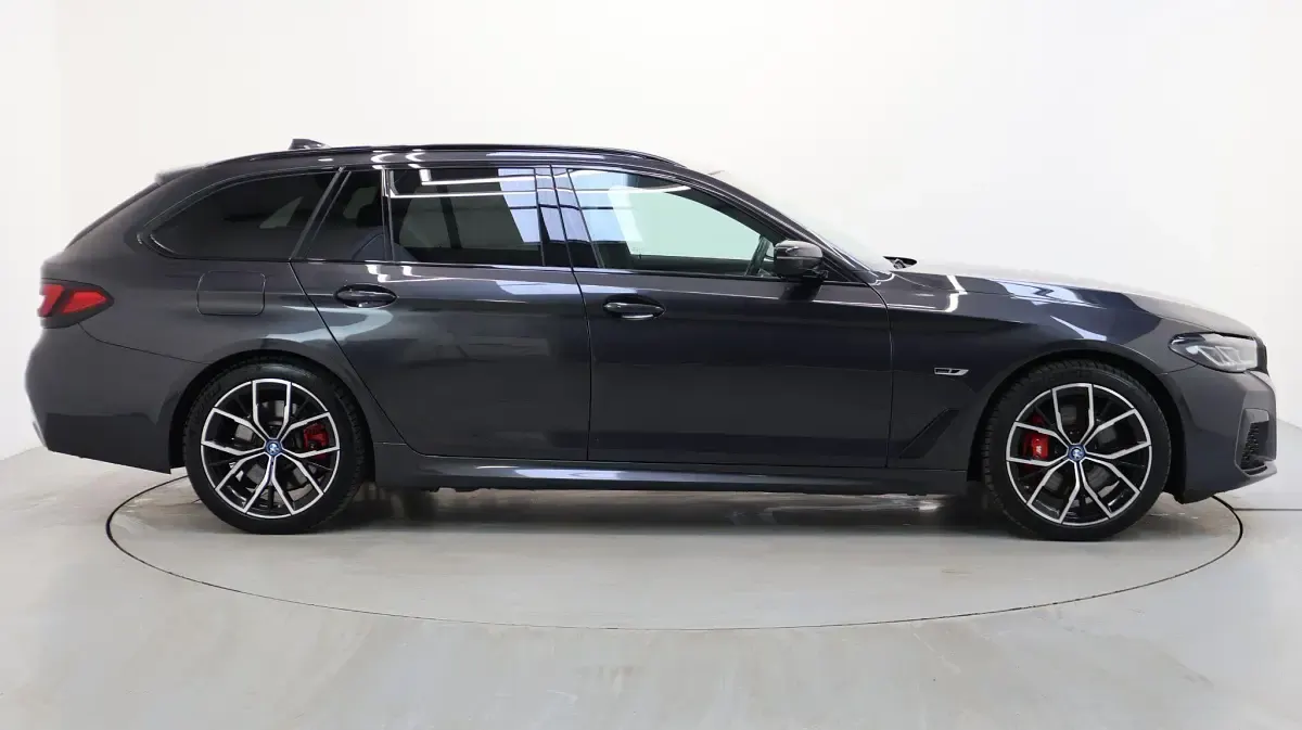 Used BMW 530e M Sport 288 HP (211 kW) 2024 Grey Estate