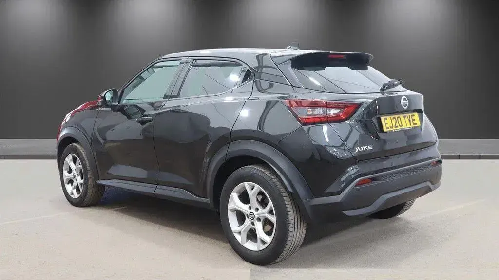 Used Nissan Juke N-Connecta 114 HP (83 kW) 2020 Black SUV