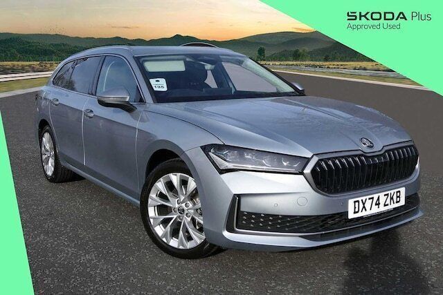 Pebble silver metallic Used 2024 Skoda Superb SE L Estate | £29,995 (Expensive) - Image 1/4