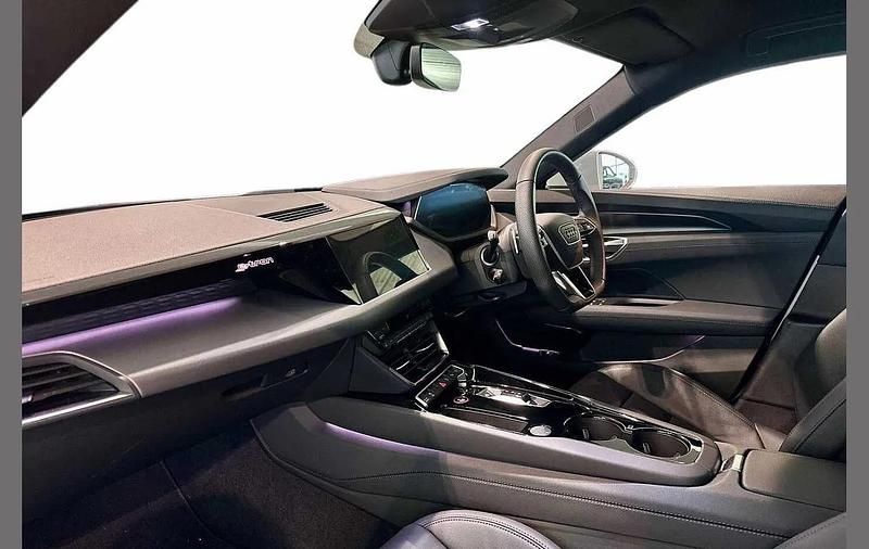 Used Audi e-tron GT quattro Comfort 384 kW (523 HP) 2024 Grey Sedan