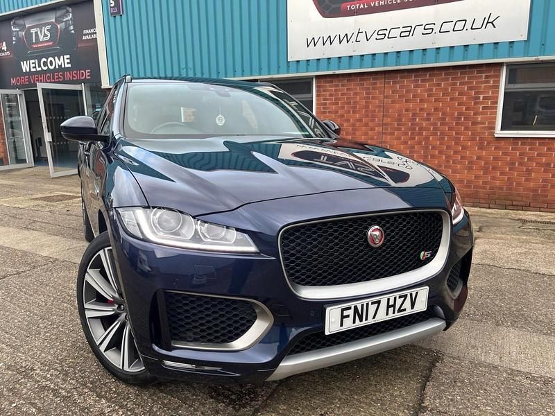 Used Jaguar F-Pace S 300 HP (220 kW) 2017 Blue SUV