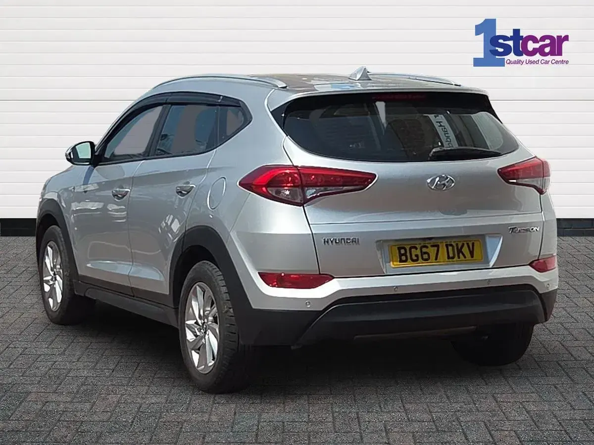 Used Hyundai Tucson SE 141 HP (103 kW) 2017 Silver SUV