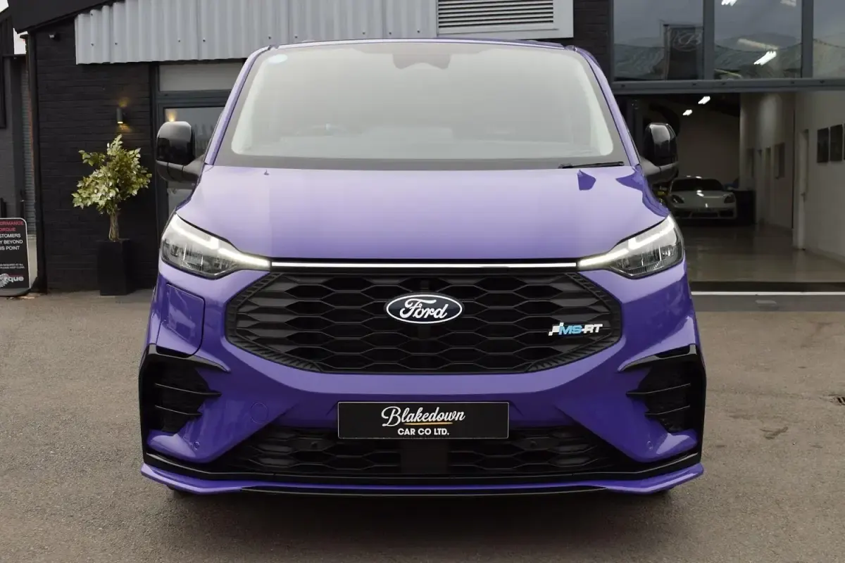 Used Ford Transit Custom 232 HP (170 kW) 2025 Mauve/purple Van