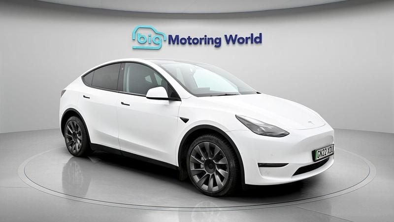 Used Tesla Model Y Long Range AWD 378 kW (514 HP) 2022 White SUV