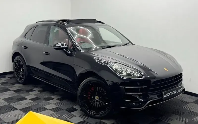 Used Porsche Macan Turbo 400 HP (294 kW) 2016 SUV