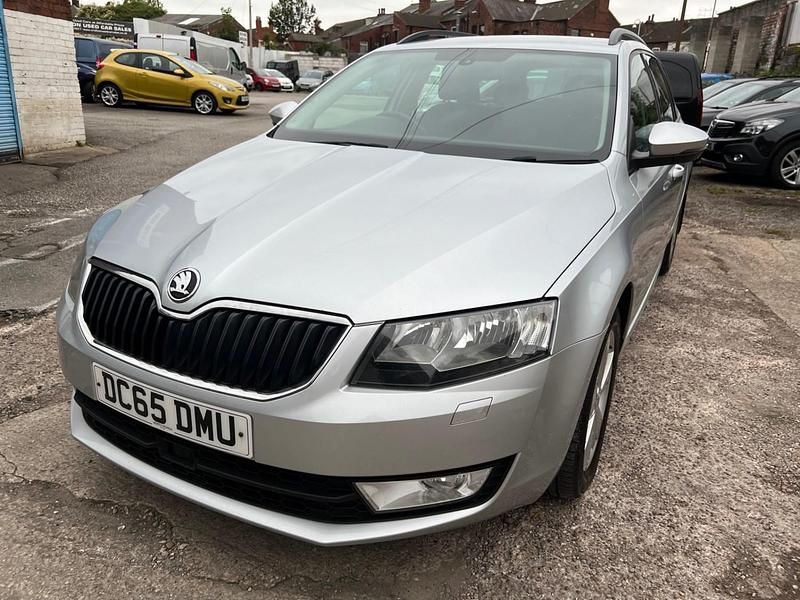 Used Skoda Octavia SE L 110 HP (80 kW) 2015 Silver Estate