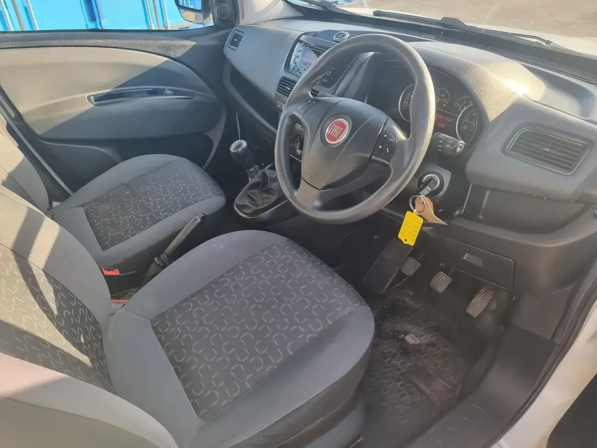 Used Fiat Doblò 90 HP (66 kW) 2017 White MPV