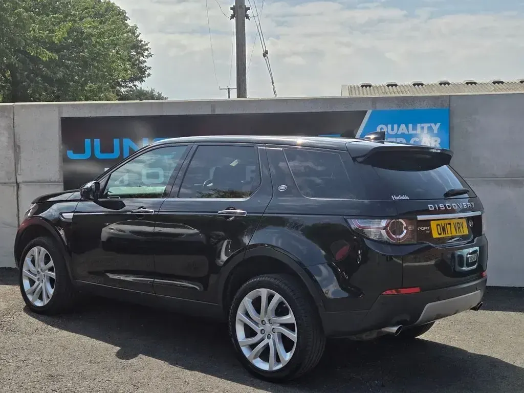Used Land Rover Discovery 5 HSE Luxury 180 HP (132 kW) 2017 Black SUV