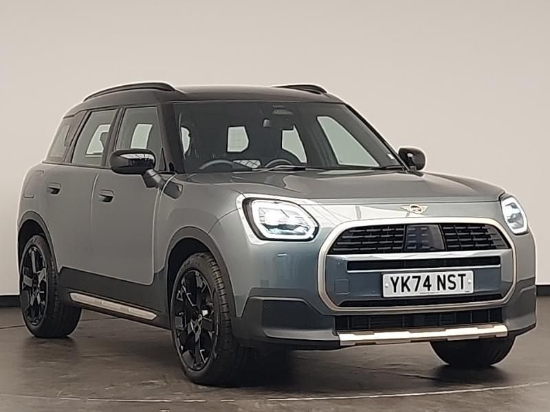 Green Used 2025 Mini Countryman Exclusive SUV | £32,998 (Fair price) - Image 1/4