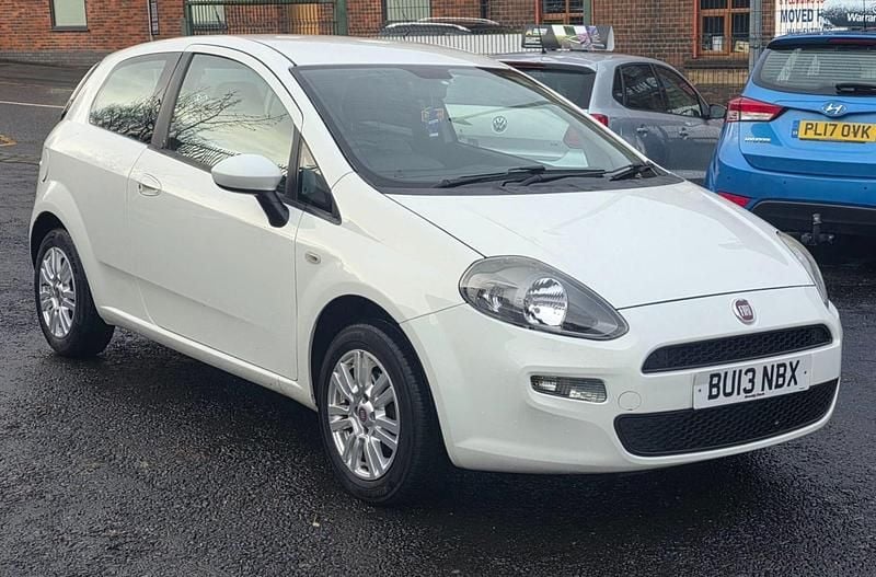 White Used 2013 Fiat Punto Easy Hatchback | £2,295 (Fair price) - Image 1/4