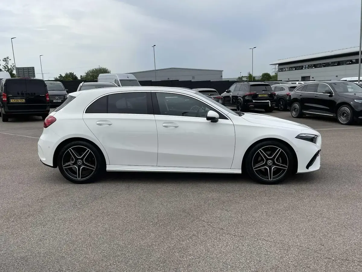 Used Mercedes A180 Executive 136 HP (100 kW) 2025 White Hatchback