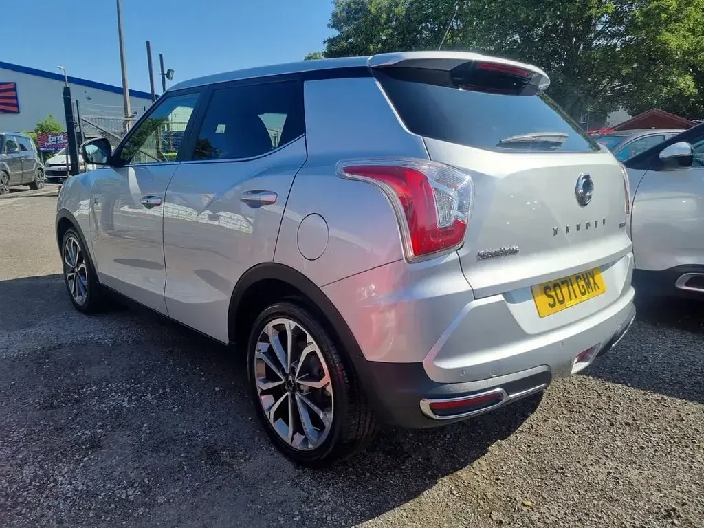 Used SsangYong Tivoli 136 HP (100 kW) 2021 Silver SUV