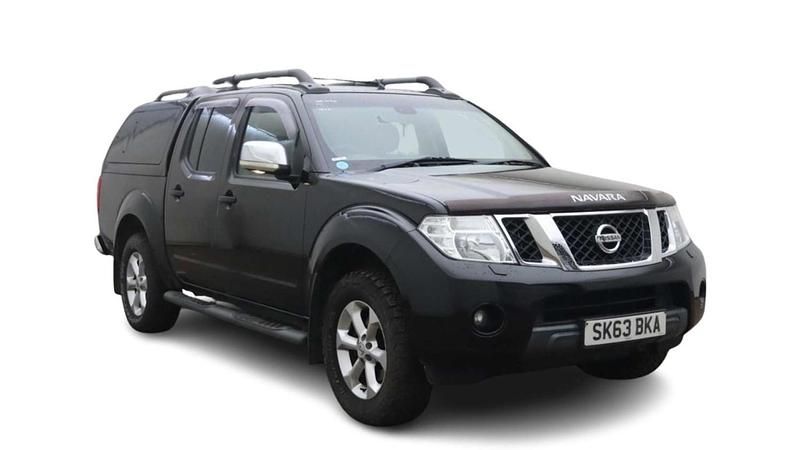 Black Used 2013 Nissan Navara Tekna Pickup | £5,750 (Fair price) - Image 1/4