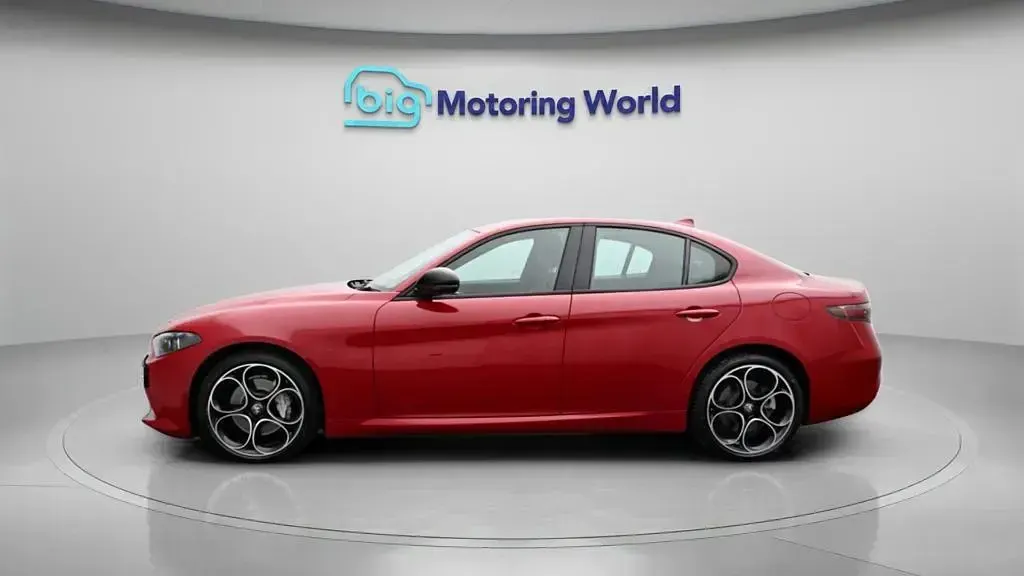 Used Alfa Romeo Giulia Saloon Sprint 280 HP (205 kW) 2024 Sedan