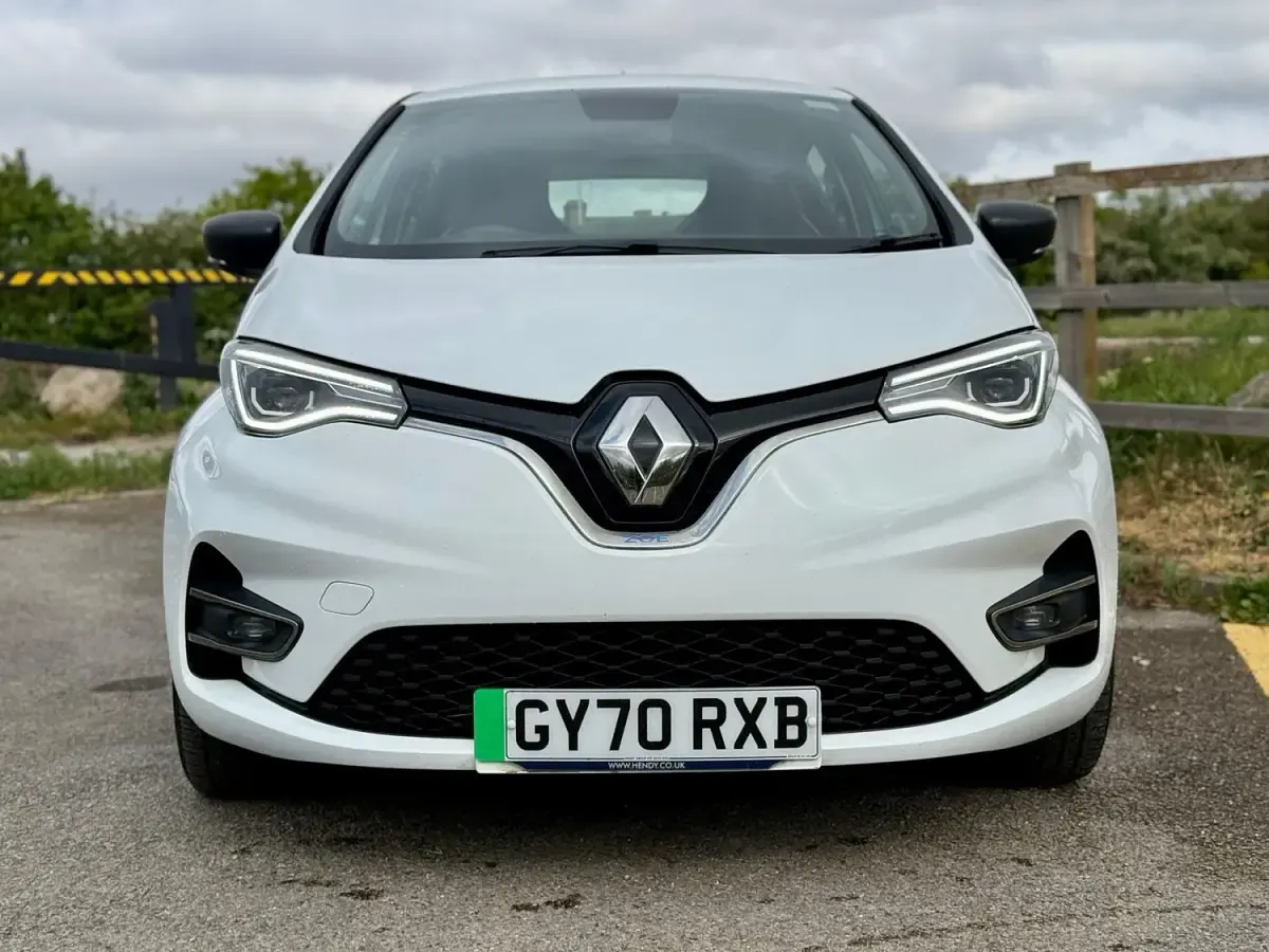 Usado Renault Zoe Play 80 kW (109 HP) 2020 Branco Citadino
