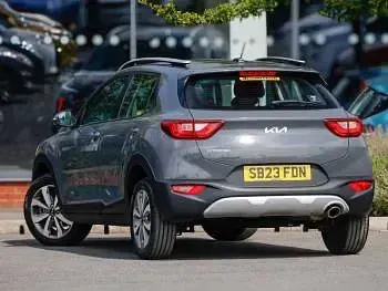 Used Kia Stonic 99 HP (72 kW) 2023 Grey SUV