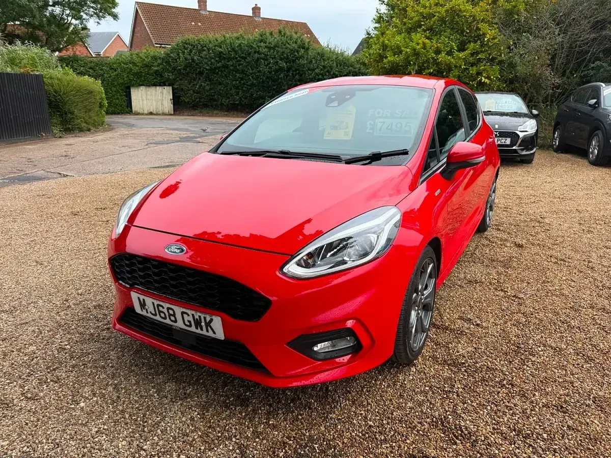 Used Ford Fiesta ST-Line 120 HP (88 kW) 2018 Red Hatchback