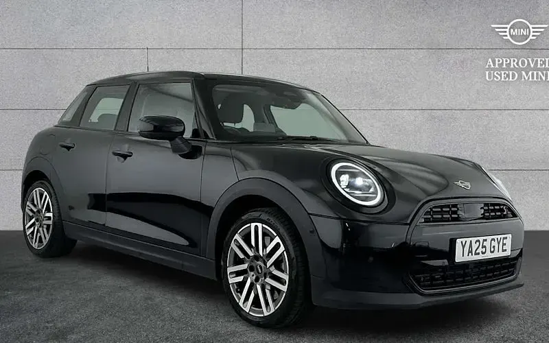 Used Mini Cooper Classic 150 kW (204 HP) 2026 Hatchback