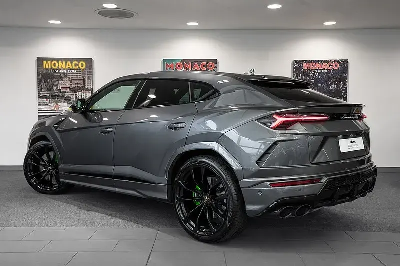 Used Lamborghini Urus 666 HP (489 kW) 2019 Grey SUV