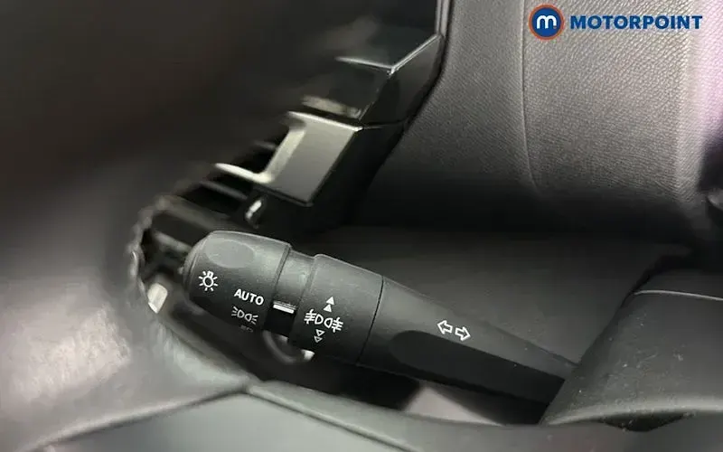 Used Citroën C4 PureTech 131 HP (96 kW) 2022 Blue Hatchback