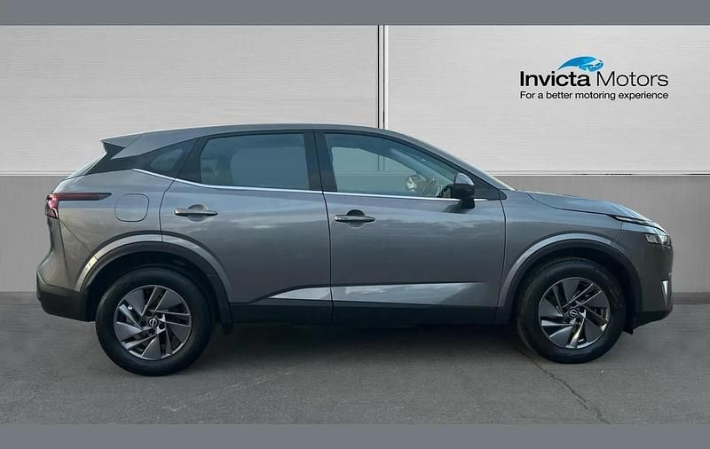 Used Nissan Qashqai Acenta Premium 138 HP (101 kW) 2022 Grey SUV
