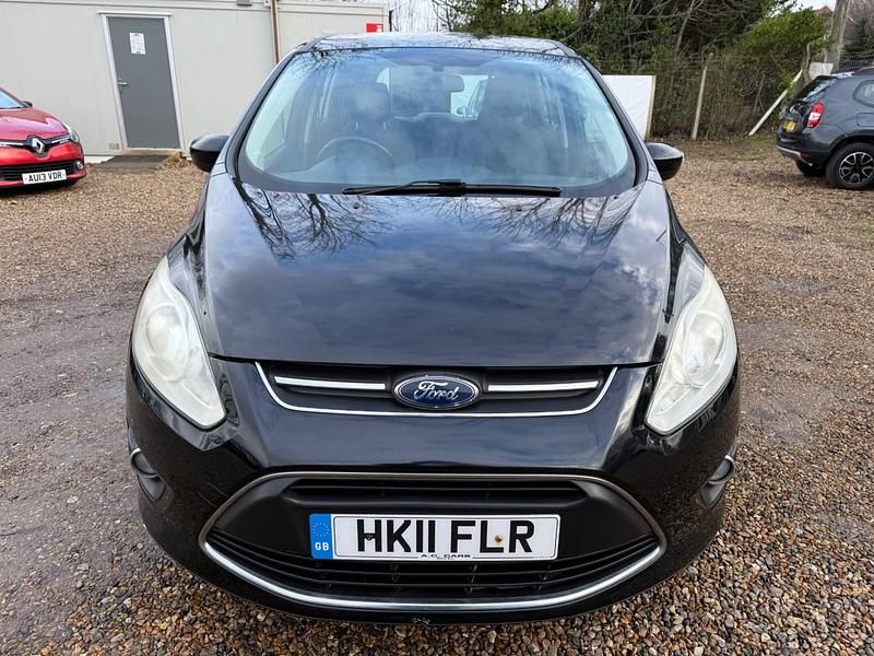 Usado Ford Grand C-Max Zetec 115 HP (84 kW) 2011 Preto Monovolume