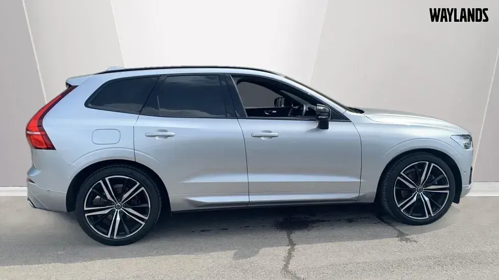 Used Volvo XC60 R-Design Pro 2021 Silver SUV