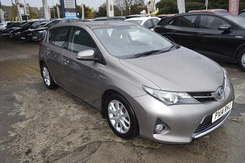 Bronze Used 2014 Toyota Auris Hybrid Hatchback | £5,999 (Fair price) - Image 1/4