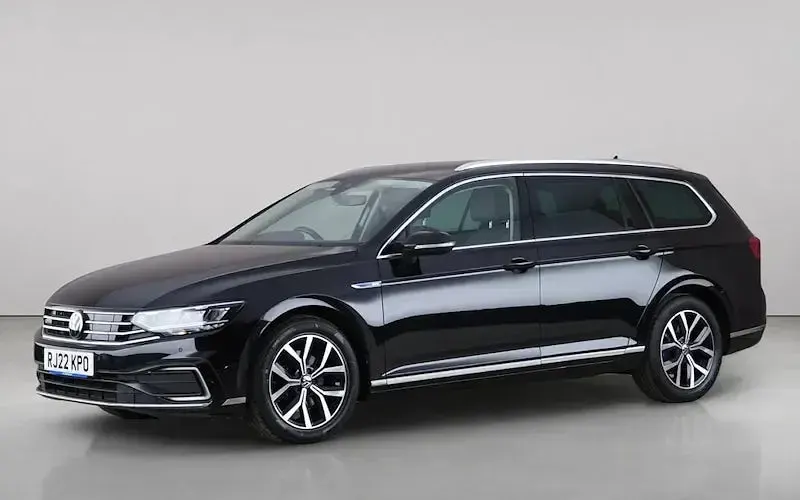 Used VW Passat GTE 218 HP (160 kW) 2022 Black Estate