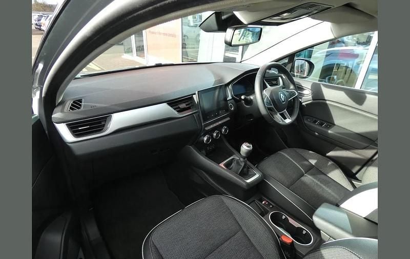 Used Renault Captur Techno 90 HP (66 kW) 2023 Other SUV