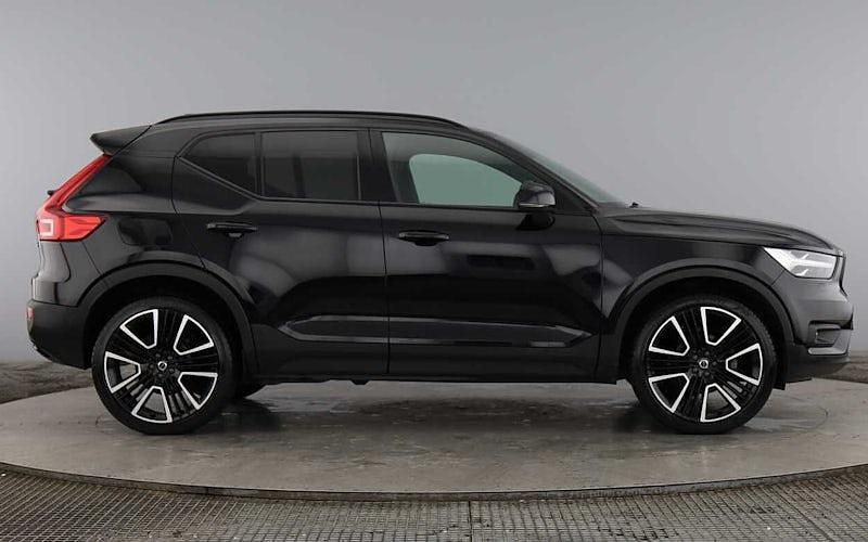 Used Volvo XC40 R-Design Pro 163 HP (119 kW) 2021 SUV